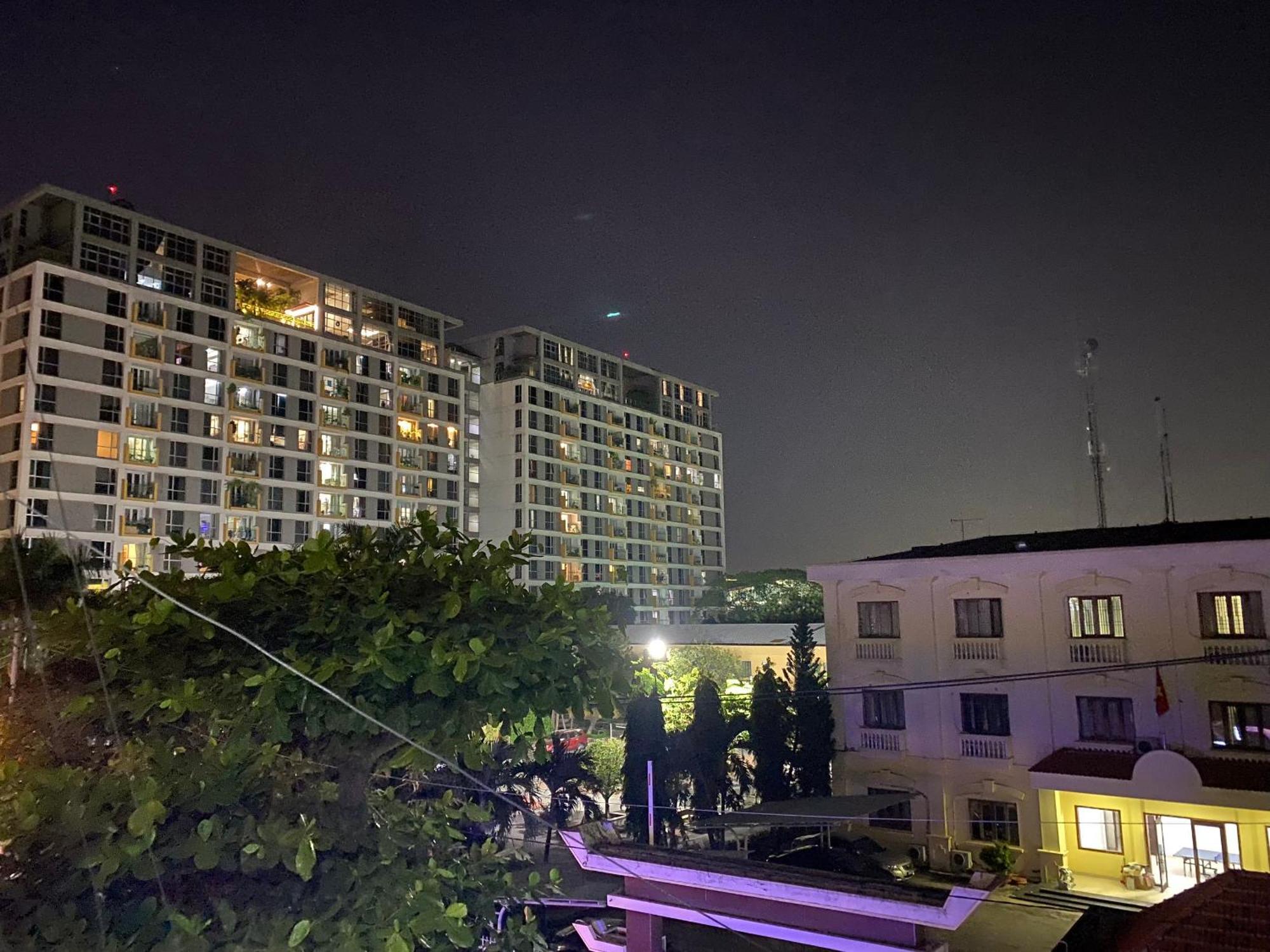 Appartamento Start House Cohousing Walk 5 Minutes To The Airport Thành Pho Ho Chí Minh Esterno foto